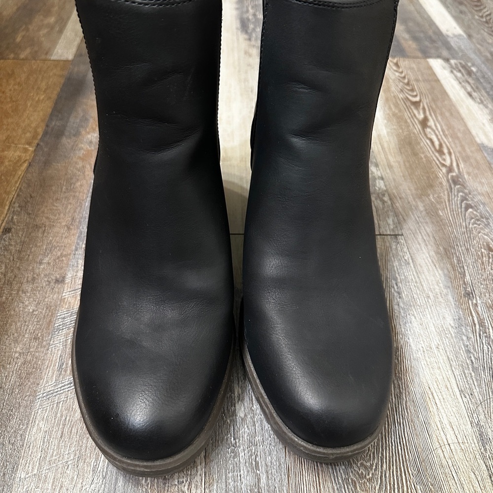 Women's Black Leather Boots